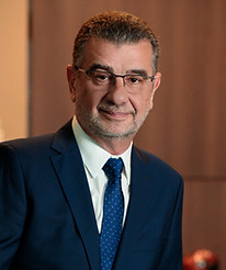 Armando Valle_edited.jpg