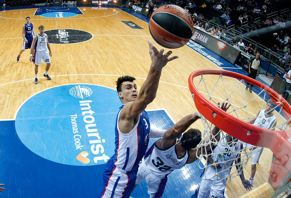 Anadolu_Efes_v_Unicaja_Malaga_24092014_TURKPIX_837123.jpg