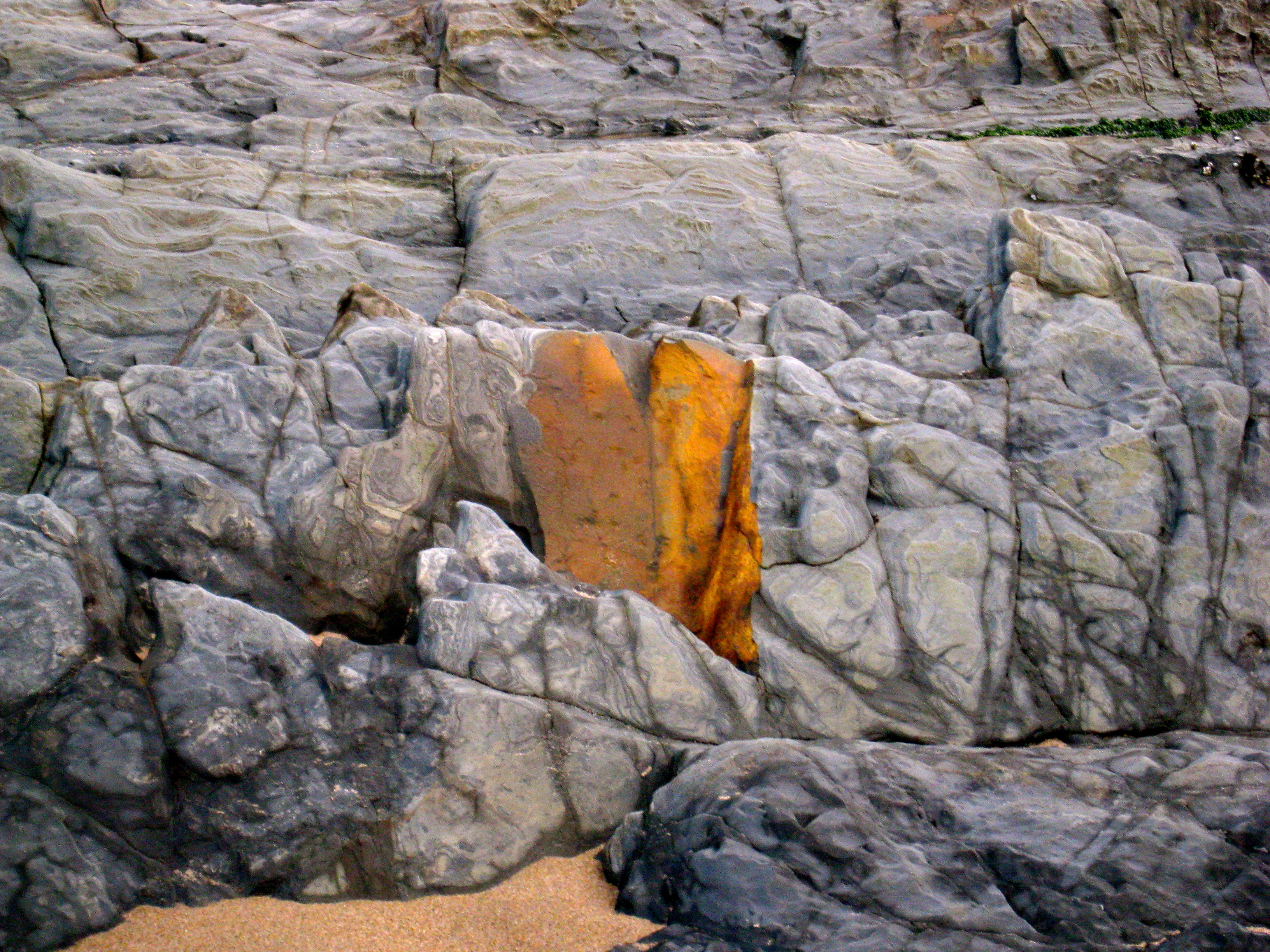 PESCADERO ROCKS