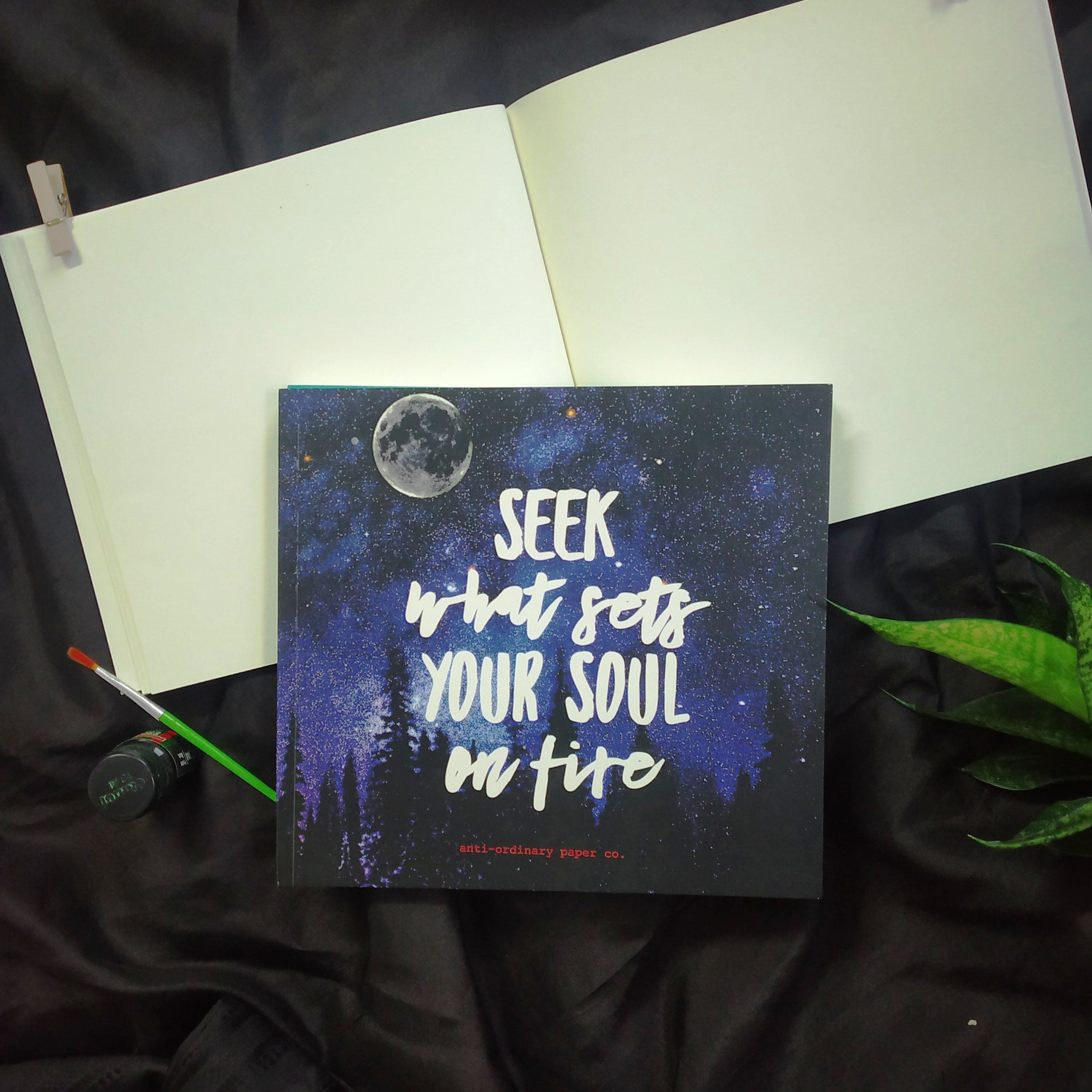 Square (8" x 8") Sketch books for artists.