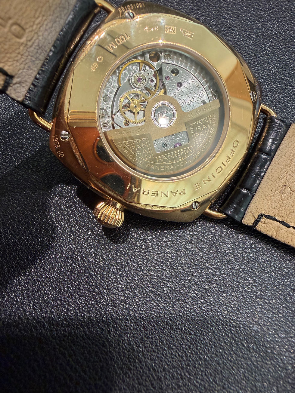 Thumbnail: Panerai Pam00103 Radiomir 有盒有說明書沒有出世紙,罕有使用Zentih 680 自動機芯