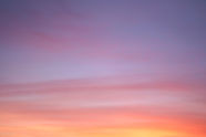Farbenprächtiger Sonnenuntergangshimmel
