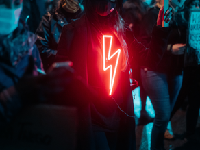 Co Polki i Polacy myślą o prawie do aborcji? Dane z okazji Światowego Dnia Bezpiecznej Aborcji