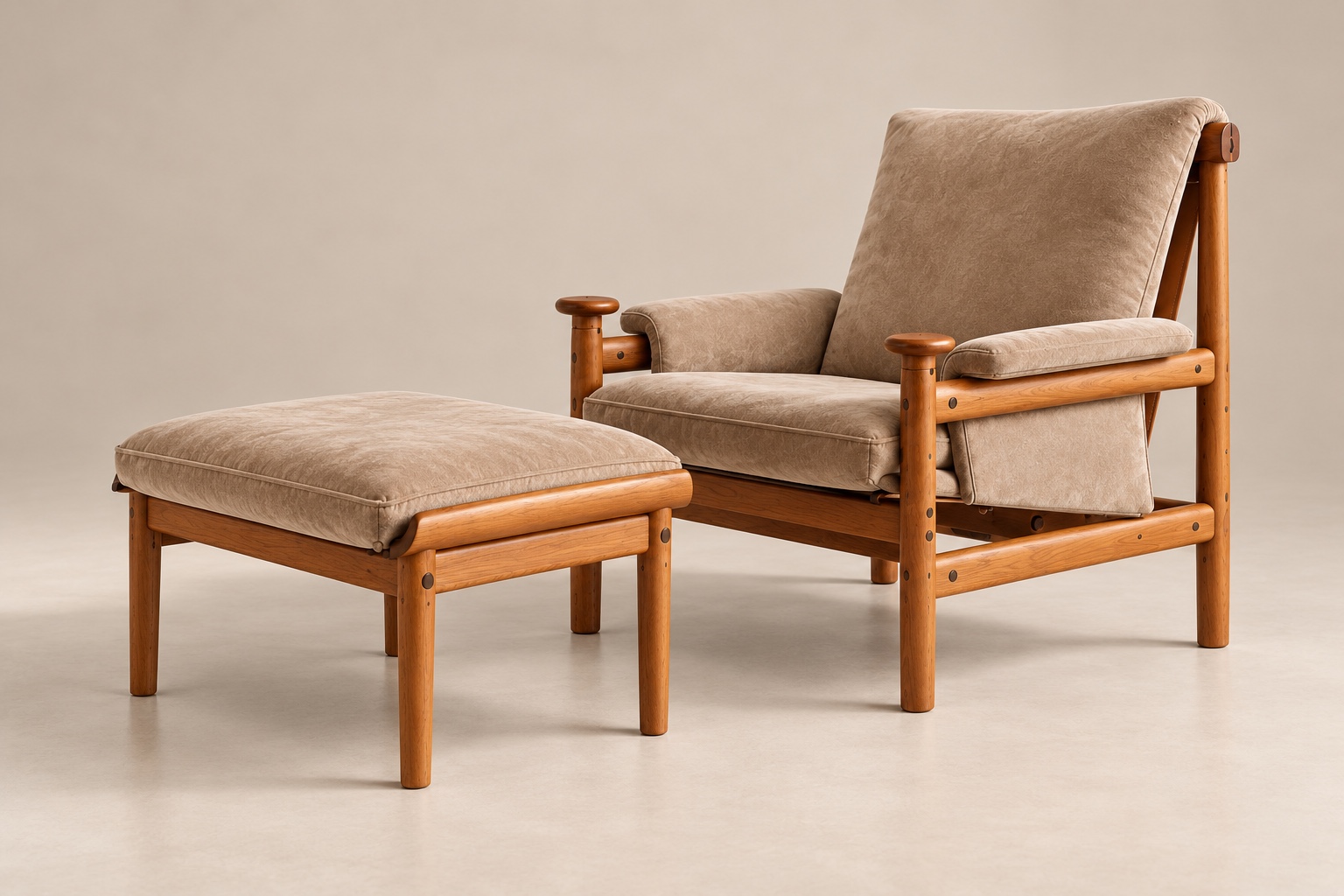 Serra Lounge Chair & Ottoman