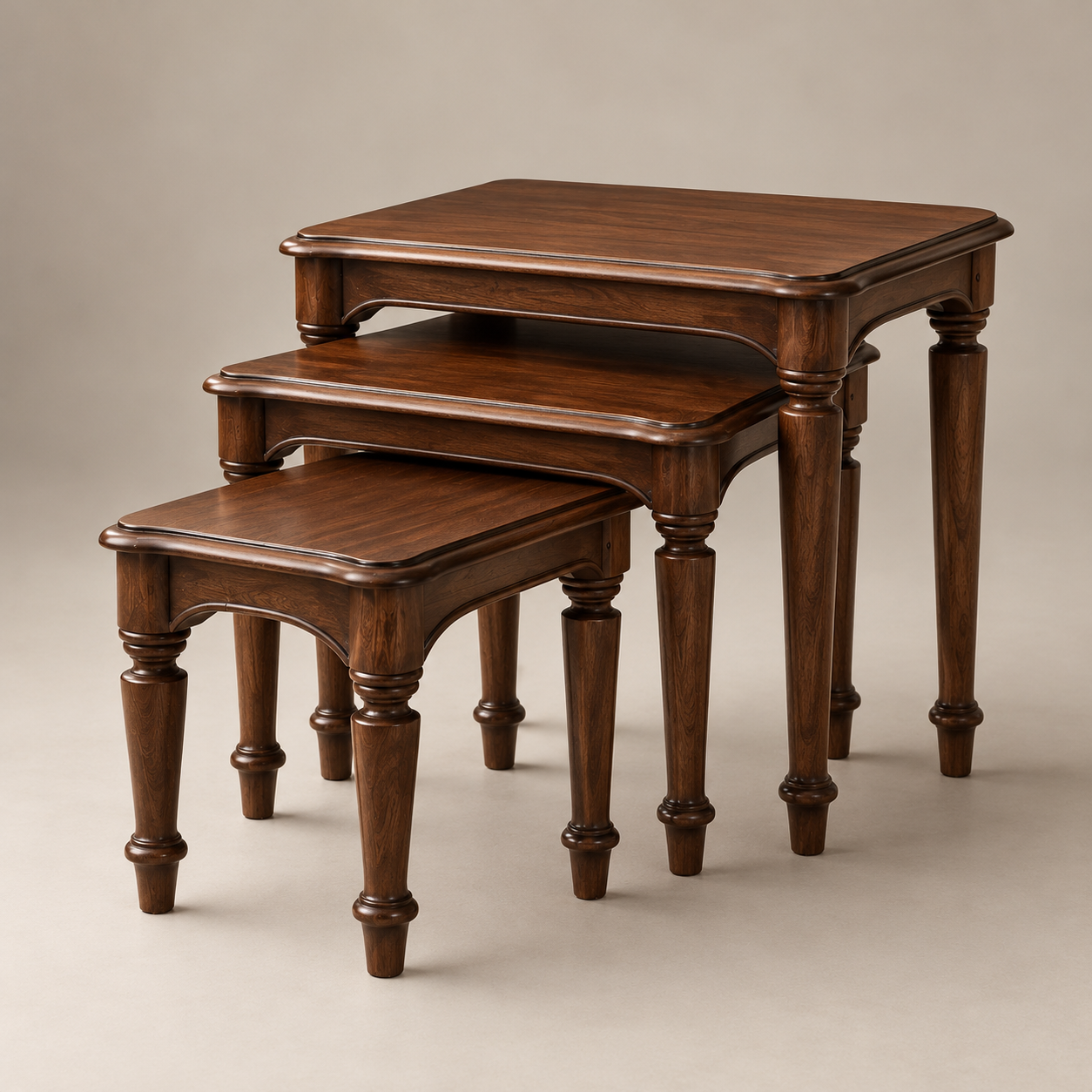 Cascais Nesting Table