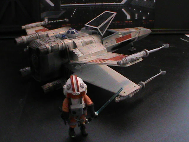 Miniatura: STAR WARS IV LUKE SKY WALKER + X-WIN REF-001