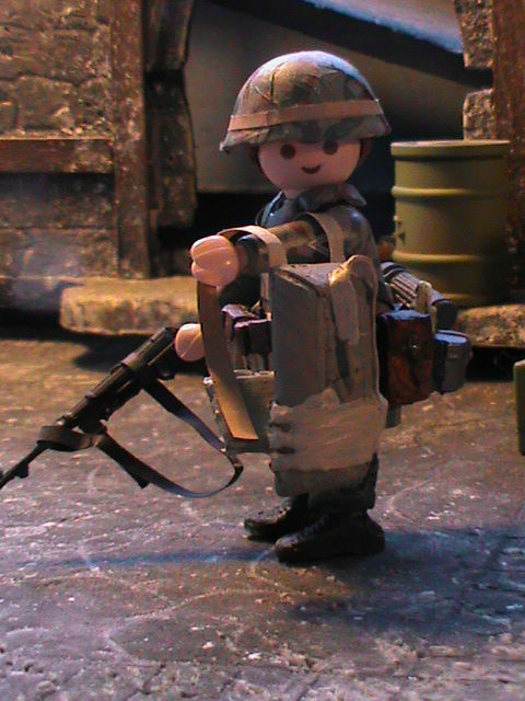 Miniatura: SUBOFICIAL 2ªDIV. FALLSCHIRMJAGER(ARDENES)REF-0496