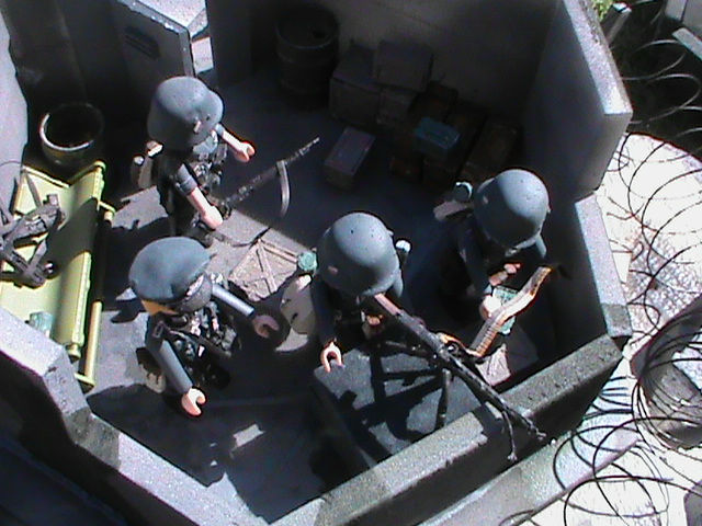 Miniatura: BUNKER NIDO DE AMETRALLADORA MG(NORMANDIA) REF-001