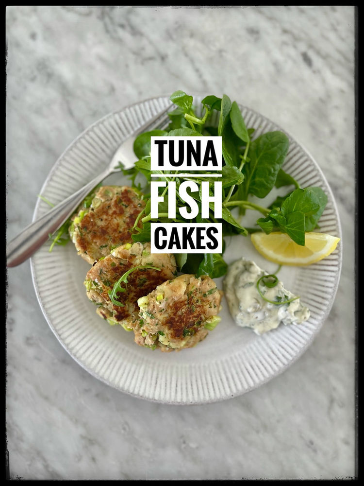 Tuna Fish Cakes with Quick Tartare Sauce