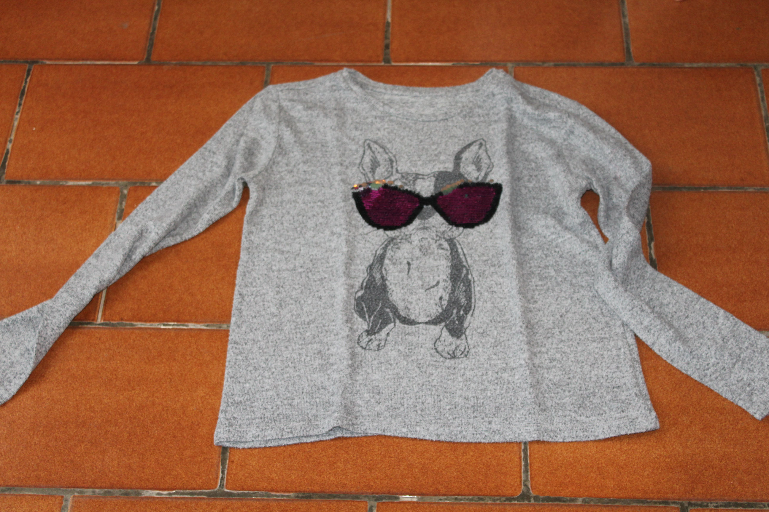 pull lapin taille 146/152