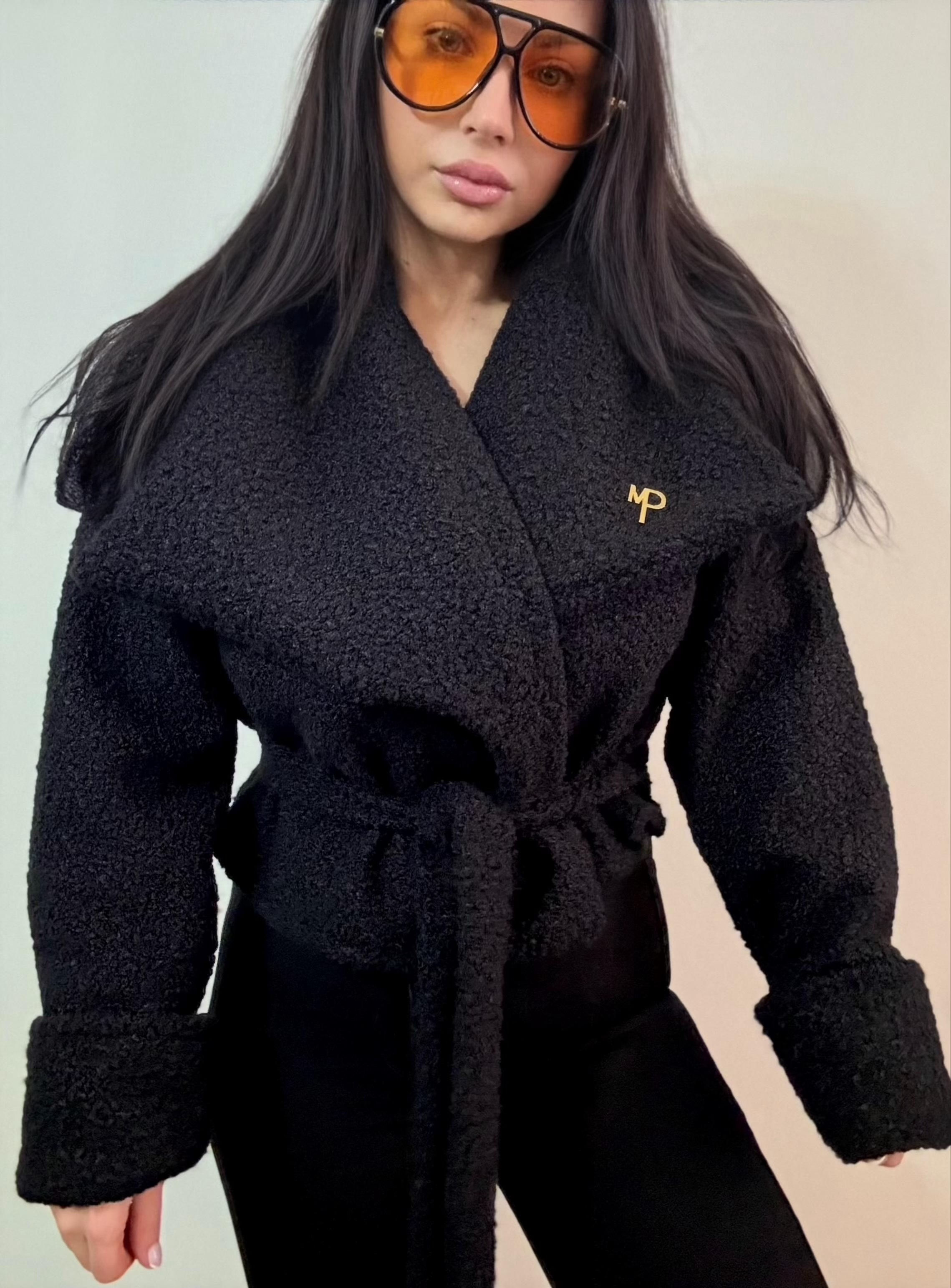 Short coat cloud black 