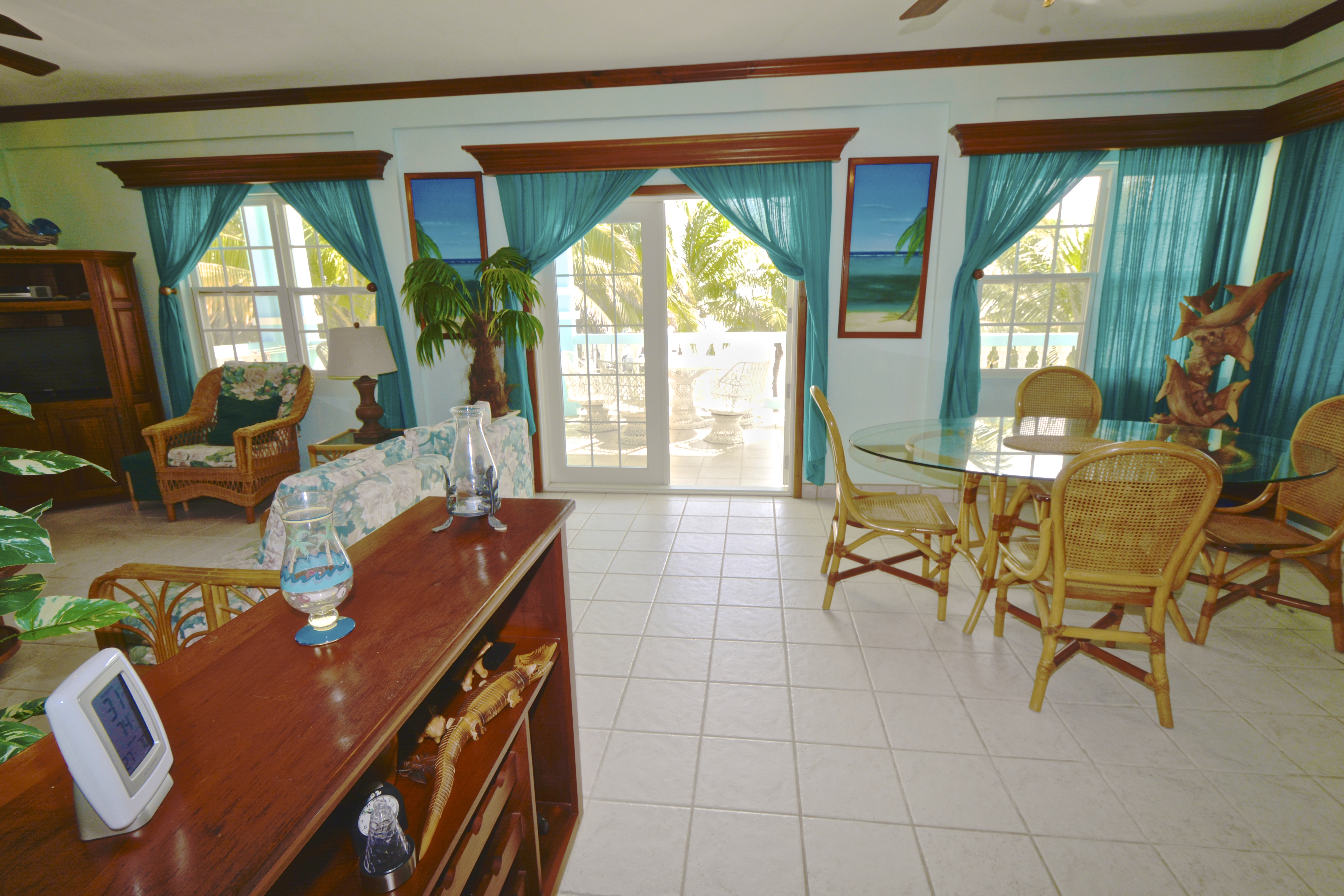 # C2 Sunset Beach Resort Belize