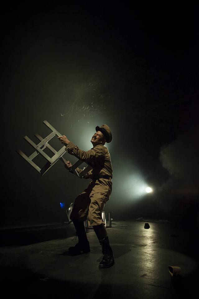 这里的黎明静悄悄