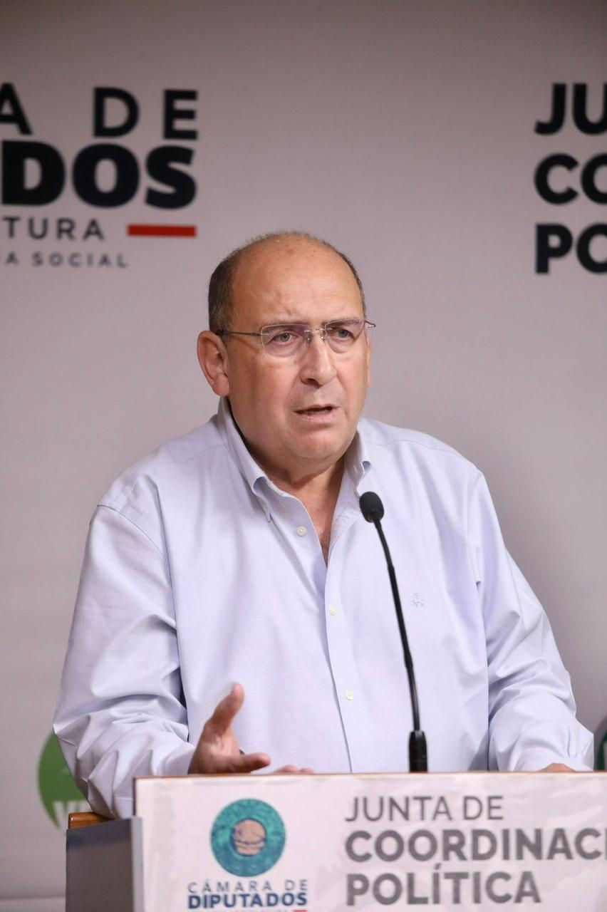 RUBÉN MOREIRA ALERTA POR COBRO DE HASTA 2% A CELULARES, COMPUTADORAS Y TABLETAS