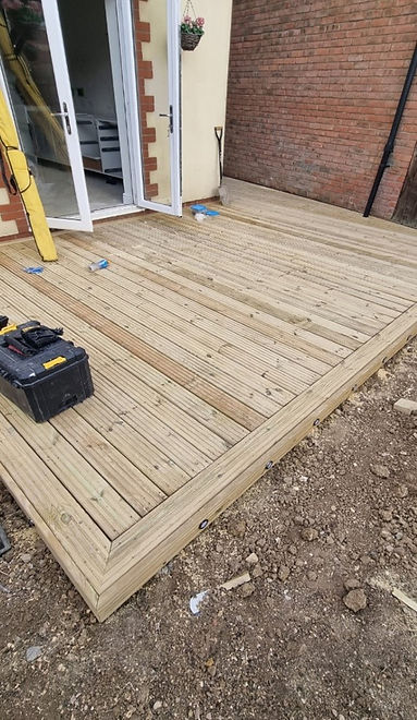 decking Turney's Contractors