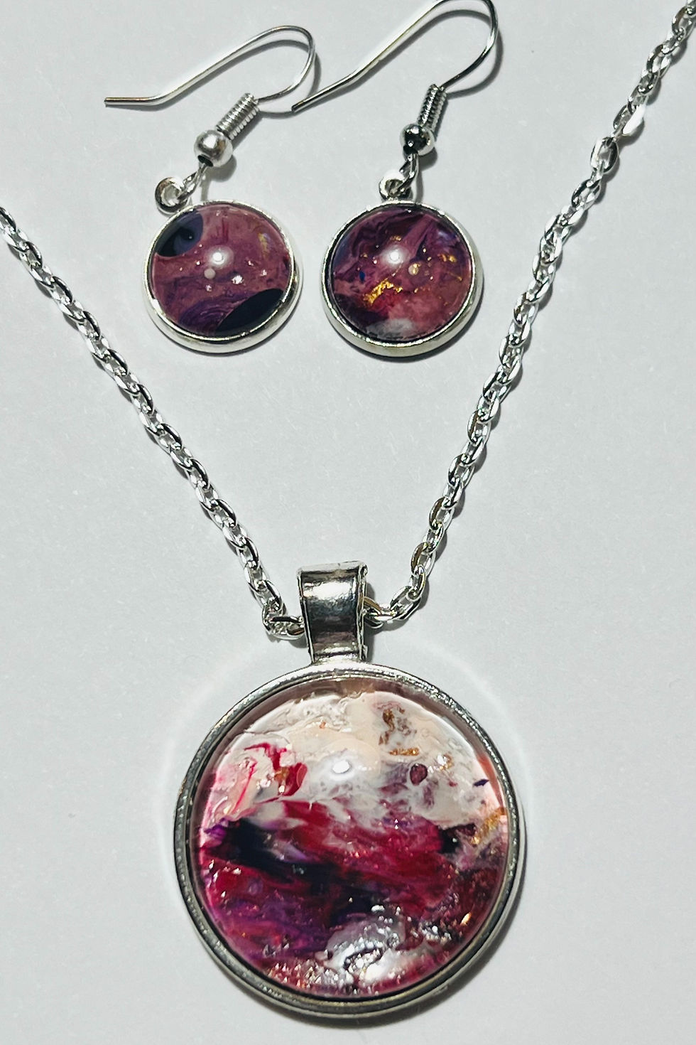 Thumbnail: Set - Round Necklace and Earrings