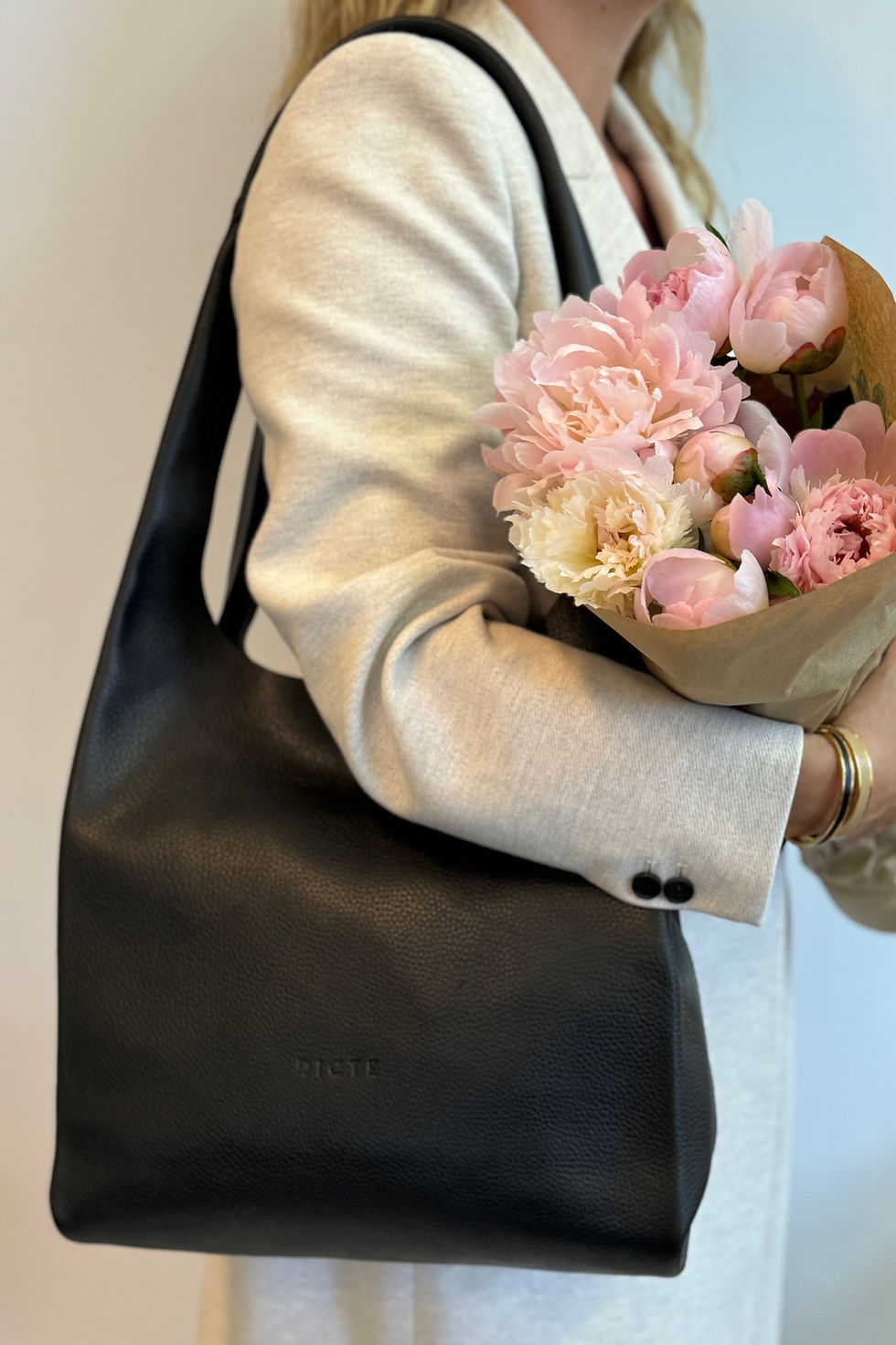 Miniatyrbilde: PAKKEPRIS Soft shopper og clutch