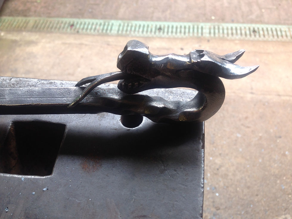 Thumbnail: Poker Dragon head poker