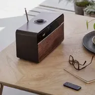 The Ruark R2 Deluxe Bluetooth Radio: A Harmony of Elegance and Performance