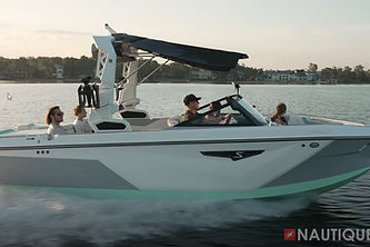 luxury-boats-to-rent-orlando-4.jpg