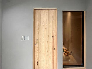 店舗(ドライフラワーショップ)DIY(3坪+ロフト) 入口ドア製作・建込み【埼玉県日高市】