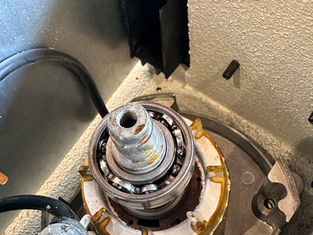 ベルトディスクサンダー　RYOBI　BDS-1010の修理（ベアリング交換）