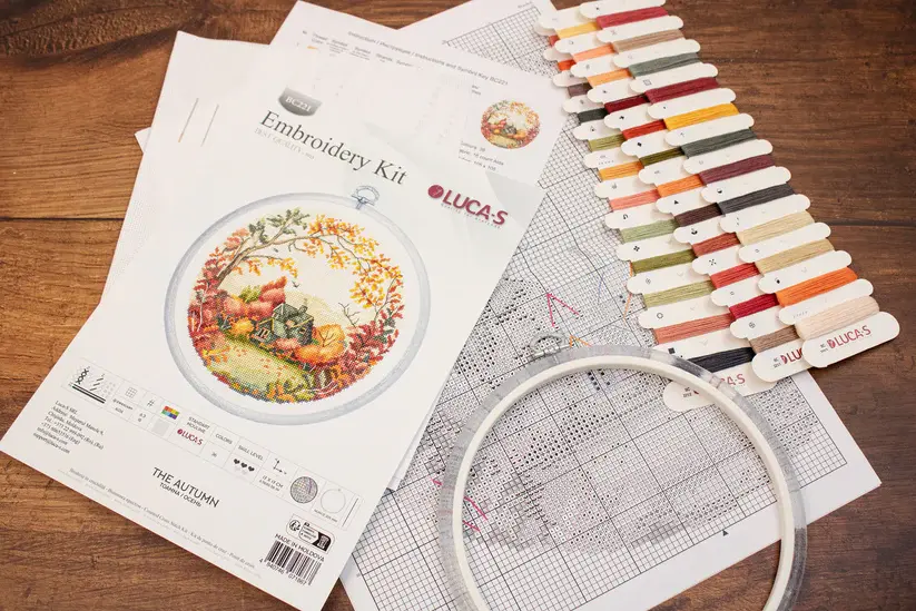 Miniature : Kit de broderie au point de croix avec cerceau Luca-S - L'Automne, BC221