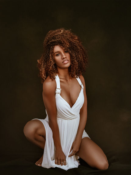 J Victorian Model & Fashion Agency