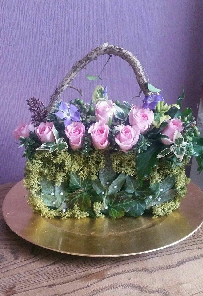 Floral hand bag