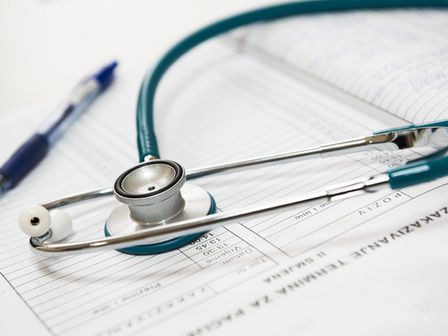 El sistema de salud en Polonia para extranjeros (mayores y menores de edad): Todo lo que necesitas saber