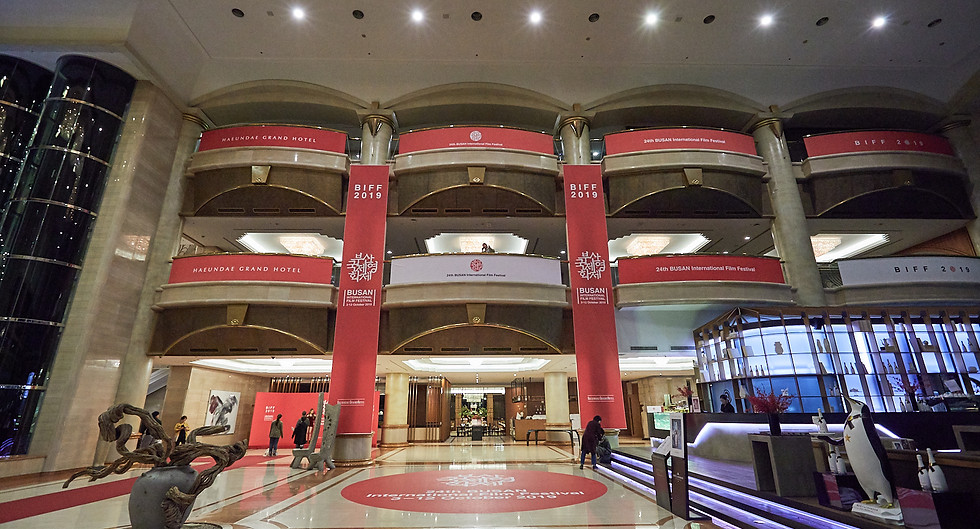 1012_폐막 리셉션_y_041.jpg