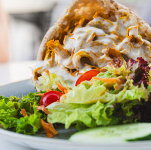 Hellmann's versatile range offers a solution for every menu and every diner. From classic favourites to plant-based alternatives, here's a guide to the four essentials