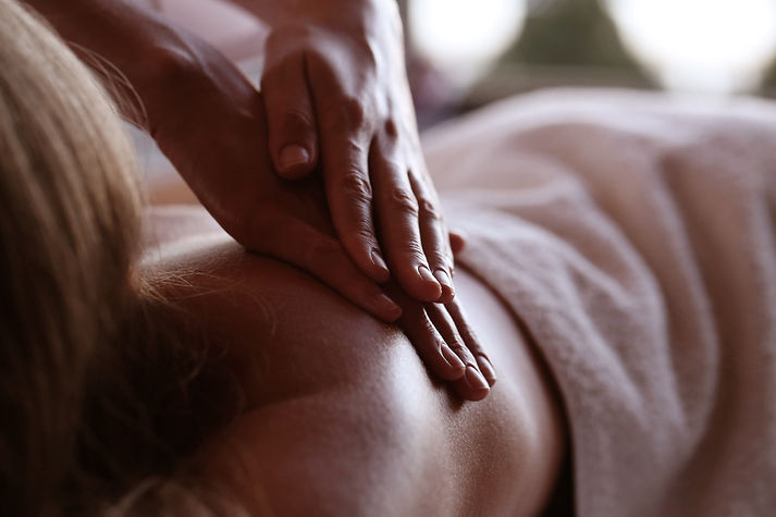 escales-bien-etre-78-deep-tissue-massage.jpg