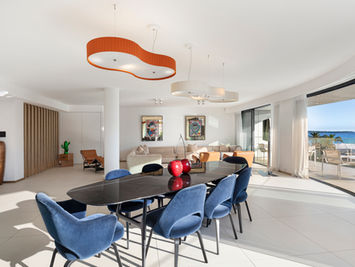 5minaway, booking operator, Cannes, Miami, Dubaï