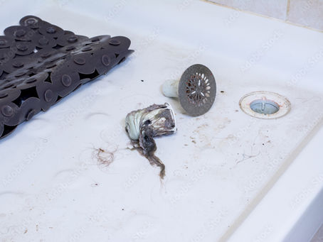 Problèmes d'odeurs dans les canalisations à Delémont : causes et solutions