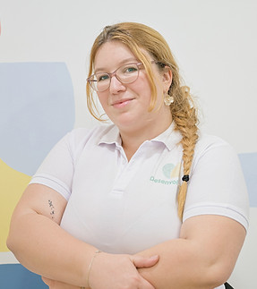 Melissa Ferreira_edited.jpg