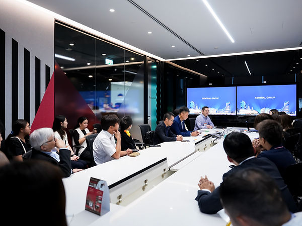 4 Meeting with Central Retail on November 13 2025 at Central World Department Store Bangko