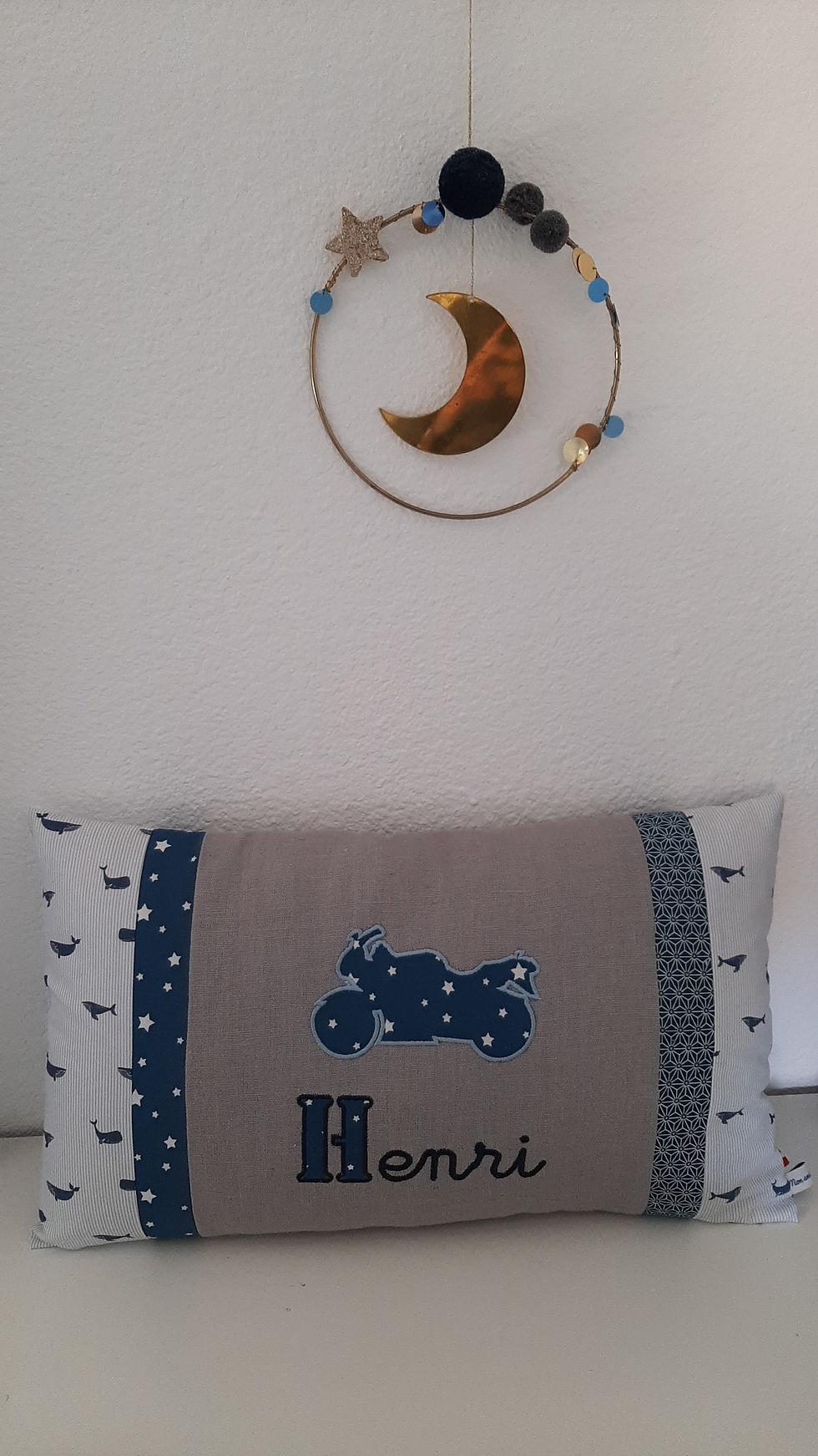 Miniature : coussin prénom brodé