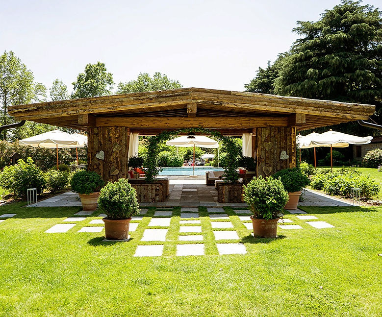 Cascina-Le-Rose-location-eventi-Como-2_edited_edited.jpg