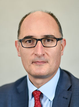 Mes liens personnels et familiaux avec la Commune remontent au début des années 90. Marié et père de trois enfants, je me suis finalement établi dans la Commune en 2012, et commencé à m'intéresser à la vie du village avec une première participation au Conseil Communal dès 2017. 