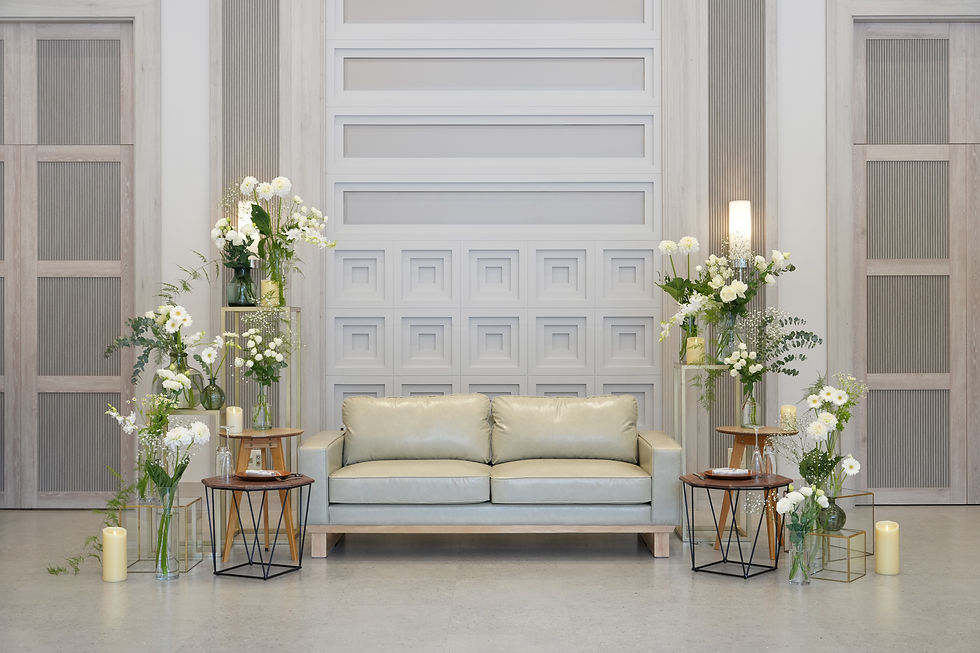 【white floor】 ¥200,000(税込価格¥220,000)