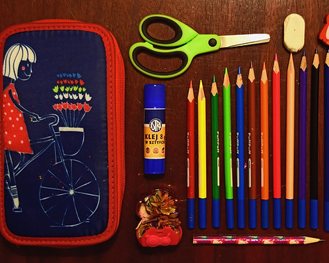 Kits de fournitures scolaires préemballé