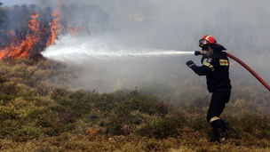 ΥΠΟ ΕΛΕΓΧΟ ΟΙ ΠΥΡΚΑΓΙΕΣ ΣΕ ΜΑΛΓΑΡΑ ΚΑΙ ΚΑΛΛΙΚΡΑΤΕΙΑ
