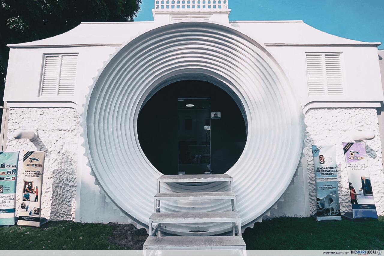 Vintage Camera Museum & Click Art