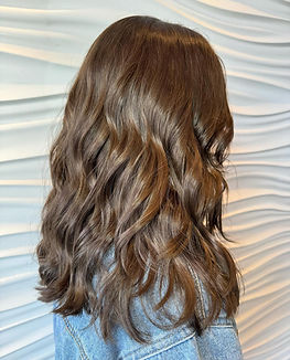brown hair
