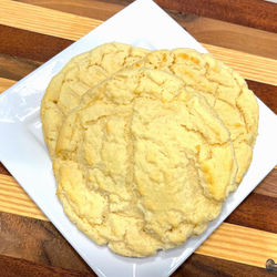 French Kiss (Sugar Cookie)