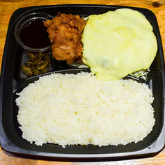 チーズハンバーグ&唐揚げ弁当.jpg