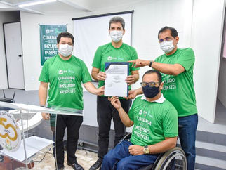 APAE de São Luís e Prefeitura assinam termo de parceria para aquisição de cadeiras de rodas a pessoa
