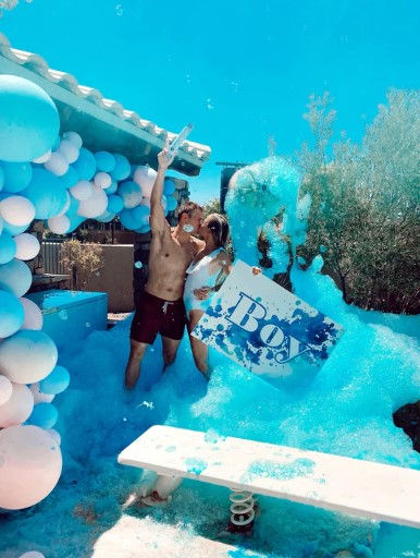 Blue foam party