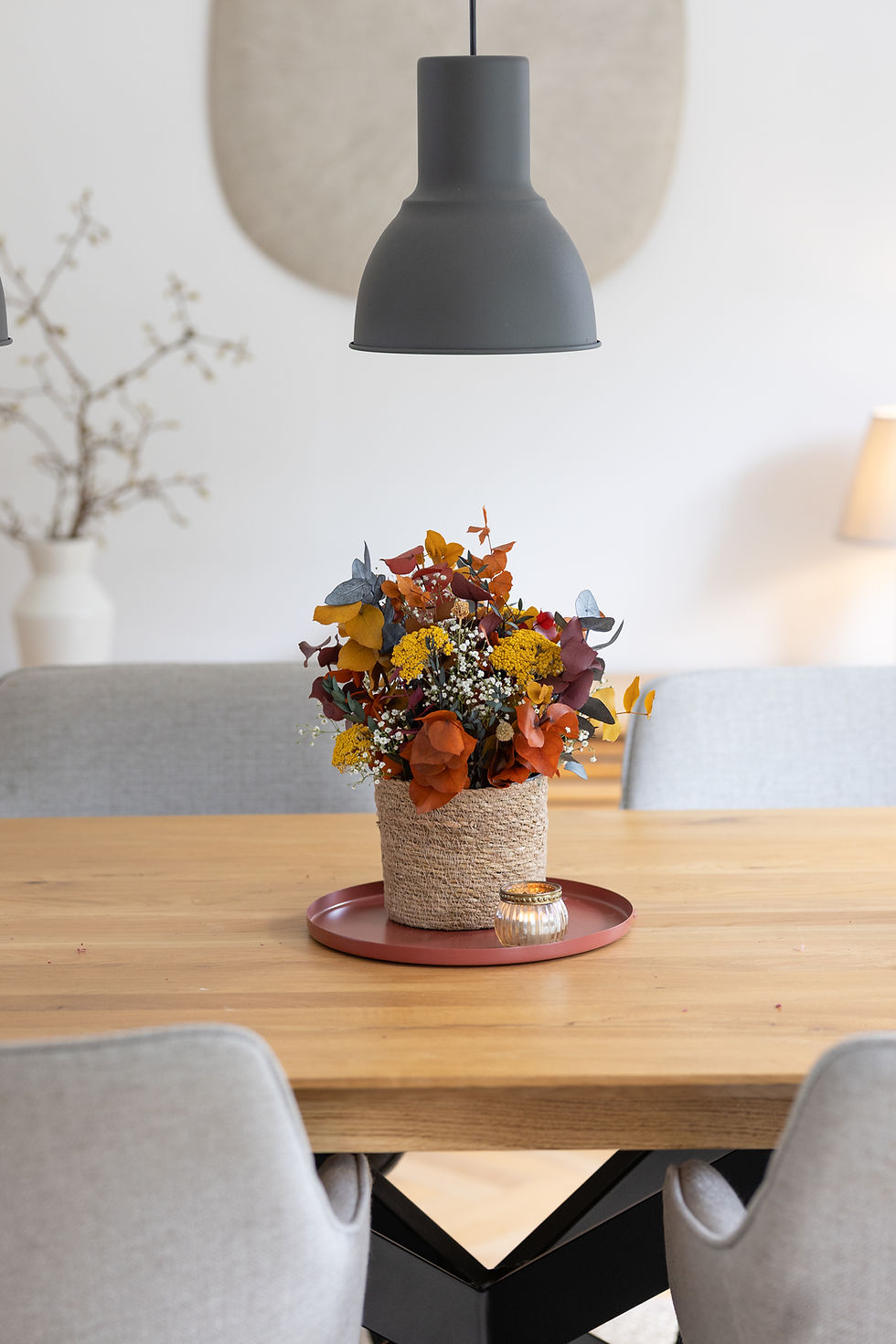 Herbstliches Gesteck aus Trockenblumen  
